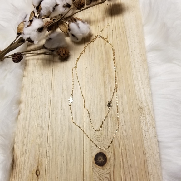 🕊🕊Super beautiful GOLD double dove necklace🕊🕊 - Picture 6 of 8